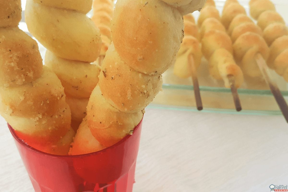bread twists-cup