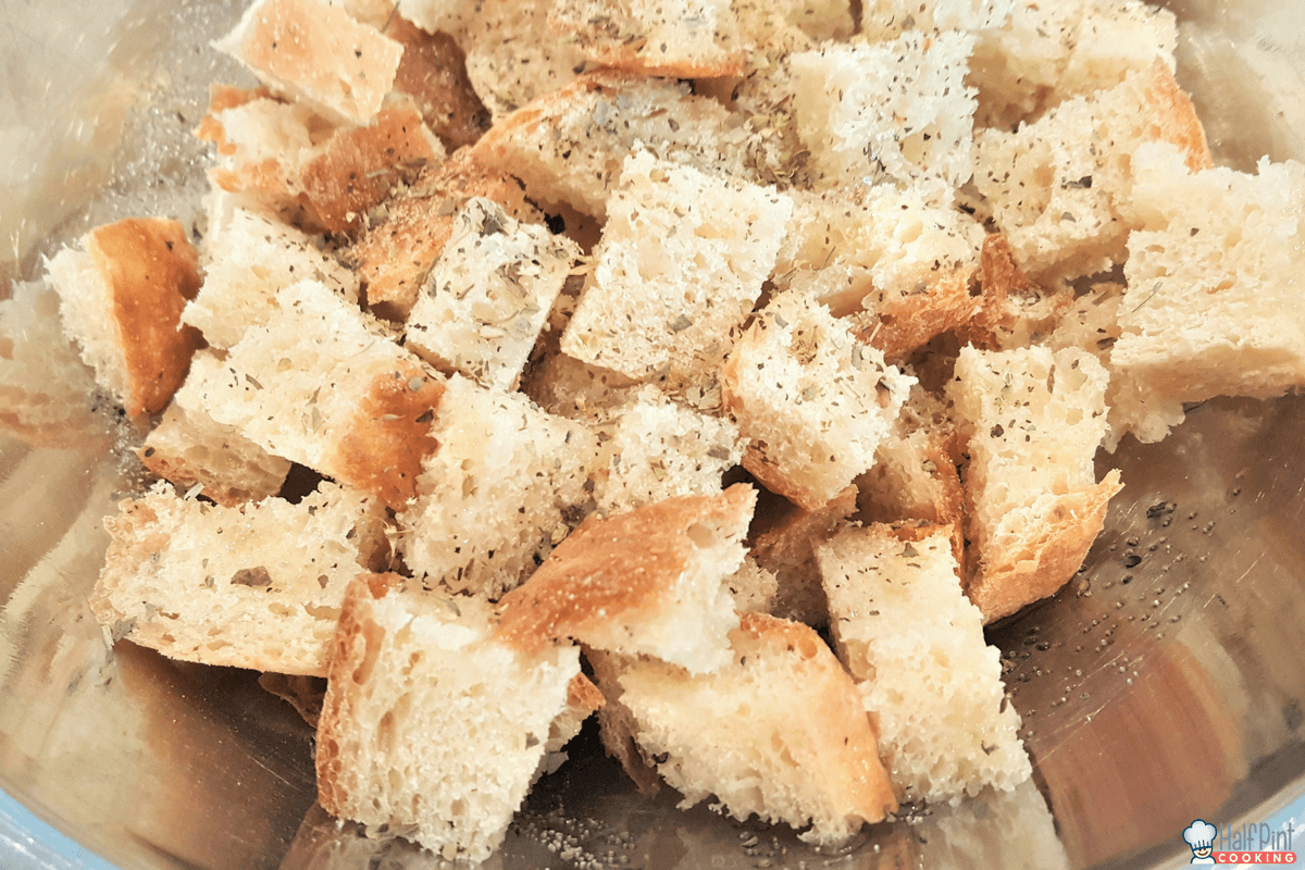 croutons-bowl