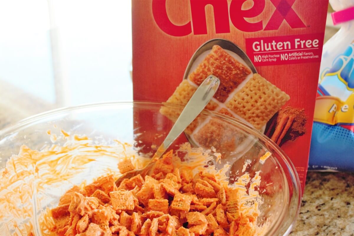 halloween chex puppy chow