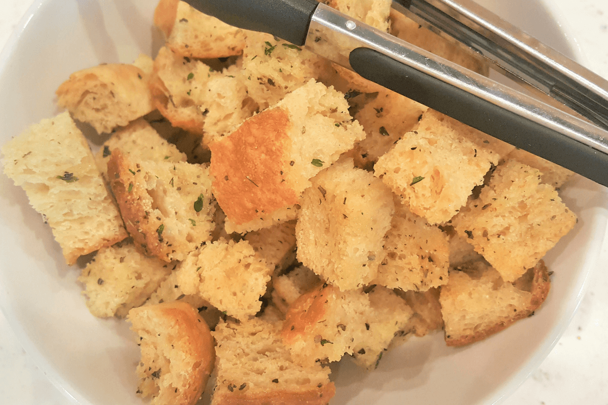 croutons-featured image